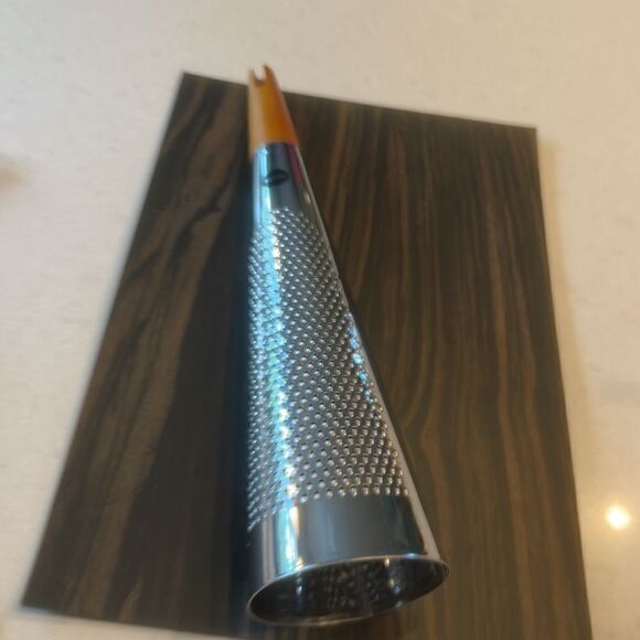 Alessi cheese grater excellent condition works great and looks even better cool! - Picture 7 of 8